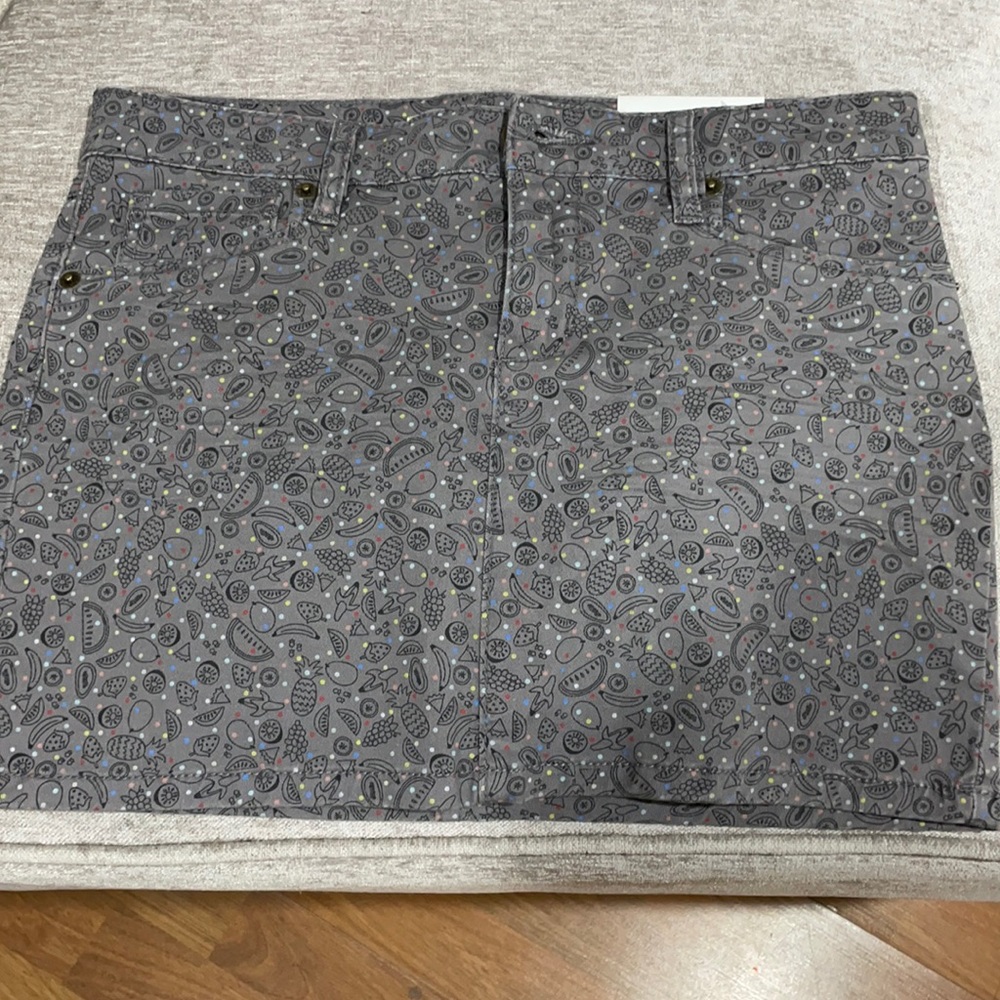 Women’s skirt